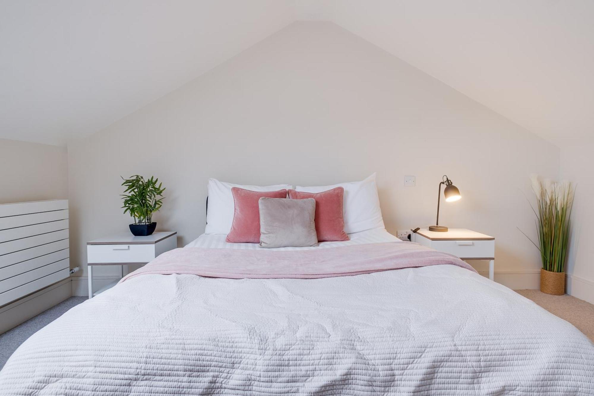 Апартаменты Osbourne House Pink 2 Bed, 2 And Half Bath Бирмингем Экстерьер фото