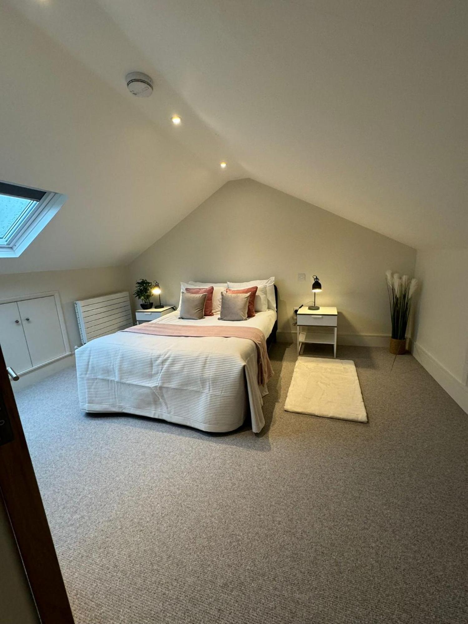 Апартаменты Osbourne House Pink 2 Bed, 2 And Half Bath Бирмингем Экстерьер фото
