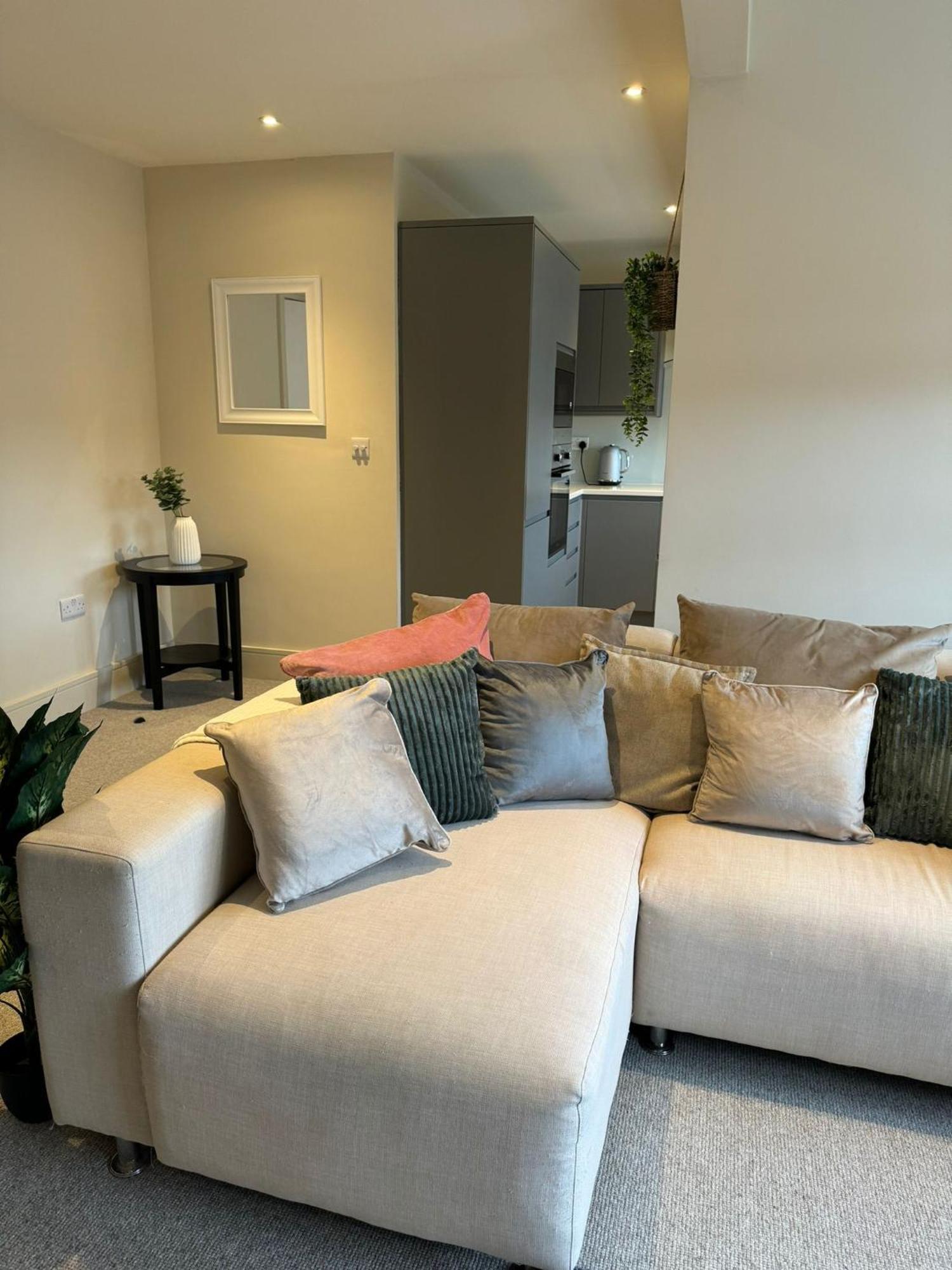Апартаменты Osbourne House Pink 2 Bed, 2 And Half Bath Бирмингем Экстерьер фото