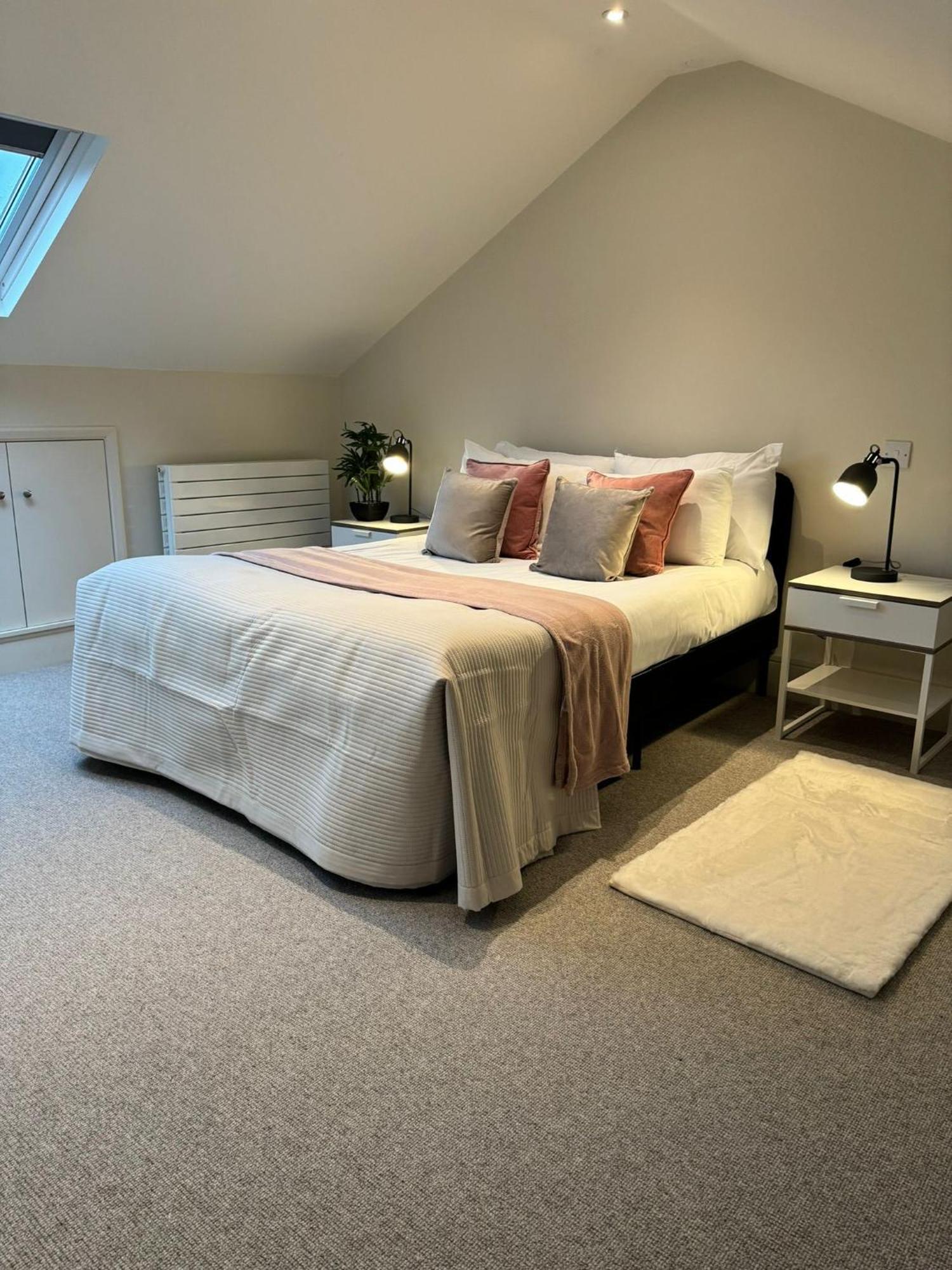 Апартаменты Osbourne House Pink 2 Bed, 2 And Half Bath Бирмингем Экстерьер фото