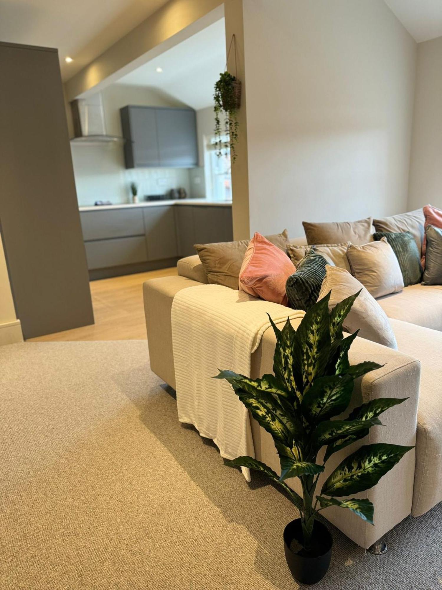Апартаменты Osbourne House Pink 2 Bed, 2 And Half Bath Бирмингем Экстерьер фото