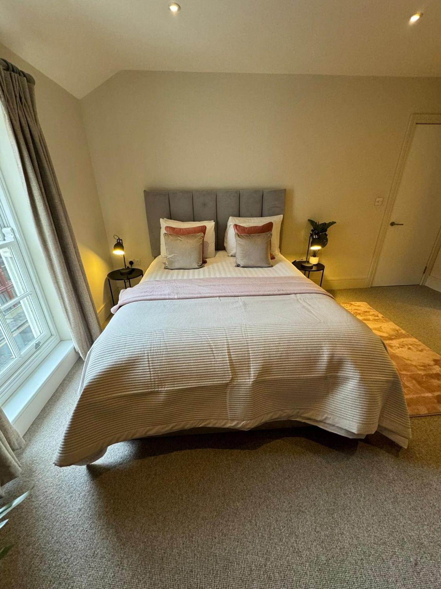 Апартаменты Osbourne House Pink 2 Bed, 2 And Half Bath Бирмингем Экстерьер фото