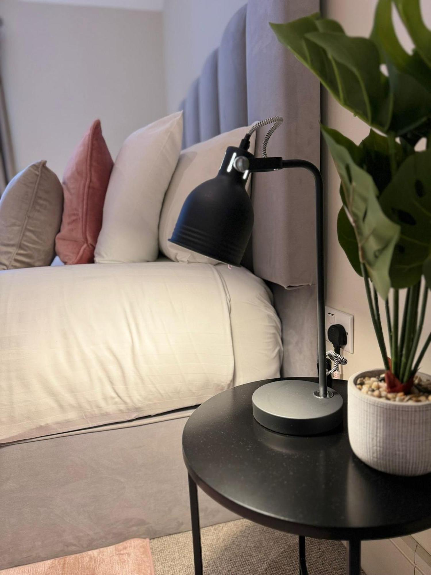 Апартаменты Osbourne House Pink 2 Bed, 2 And Half Bath Бирмингем Экстерьер фото